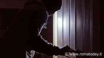 Furto in villa: mamma e figlia a cena e i ladri a rubare al piano di sopra