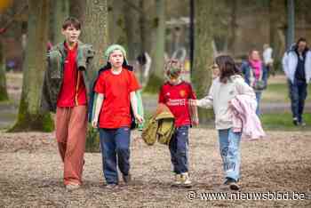 Lentekriebels in februari: veel blije gezichten, zonnebrillen en glaasjes cava