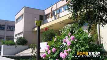 La scuola del Quarticciolo si oppone alla chiusura: presidio sotto la Regione contro il dimensionamento