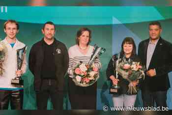 Golfster, ropeskipper, tafeltennisster en organisatoren Gymnova cup in de bloemetjes gezet