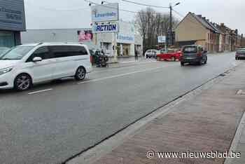 Bijna 200 klanten van Action en Dreambaby krijgen boete van 174 euro omdat ze over volle witte lijn de parking oprijden