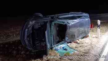 Auto überschlägt sich bei Straß: Fahrer war alkoholisiert