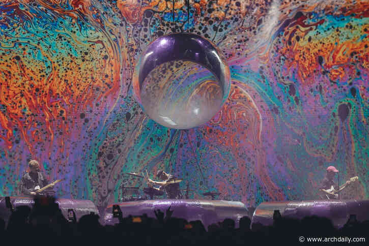 Immersive Spaces: Shaping Profound Experiences Through Architecture and Art