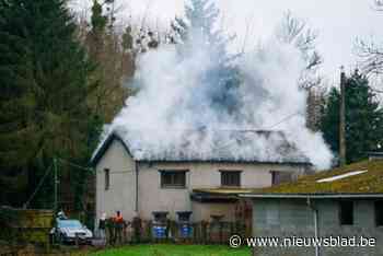 Brand bij Autobedrijf Gielen in Bilzen