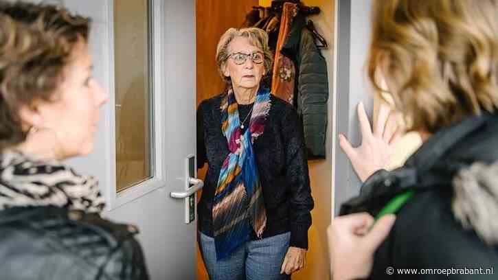 Nep-agenten babbelen zich binnen en stelen geld en sieraden