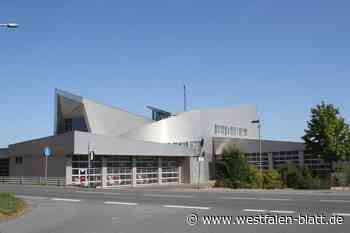 Motorradfahrer bei Unfall vor der Feuerwache in Bünde schwer verletzt