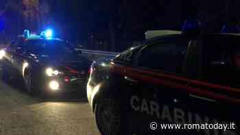 Bloccano auto sulla Togliatti, minacciano conducente e rubano la vettura