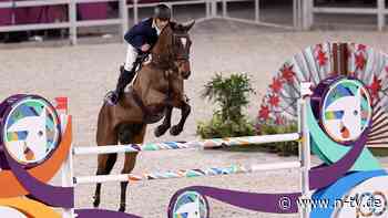 Ärger statt Spaß für Reit-Star: "Borat-Einteiler" hoch zu Ross bedroht Olympia-Traum