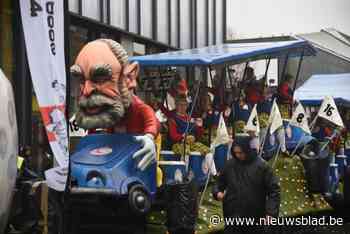 Druilerig carnaval met meer dan twintig groepen
