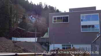 Badebetrieb in Bad Liebenzell: An der Paracelsus-Therme wird fleißig gebaut