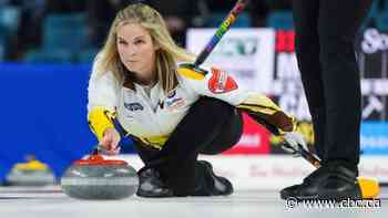 Manitoba's Jennifer Jones stays perfect at her final Scotties Tournament of Hearts