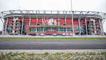 Enschedeërs negeren stadionverbod voor Grolsch Veste, twee aanhoudingen
