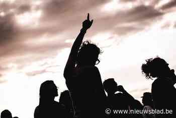 Twintiger ontkent verkrachting dronken vrouw na Bomboclat-festival: “Zij nam het initiatief”