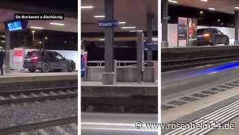„Spät dran für den Zug“? – SUV fährt auf den Bahnsteig