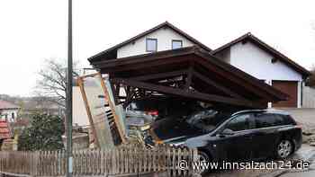 Opel-Fahrer zerlegt Carport: Waldkraiburger (47) parkt unfreiwillig auf Privatgrundstück