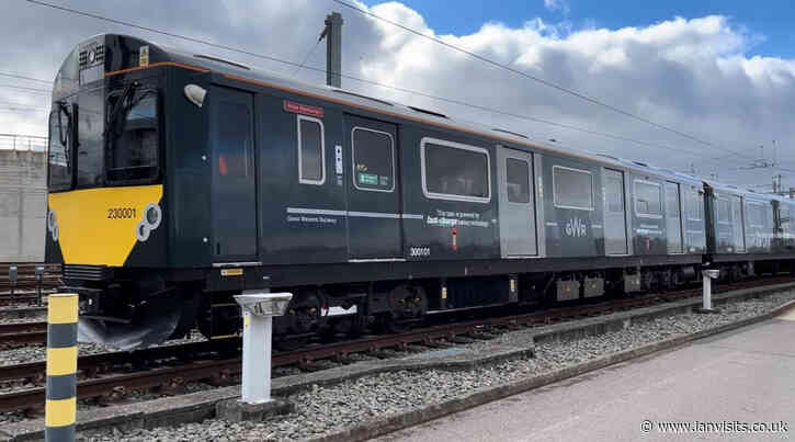 London’s new battery train sets UK distance record