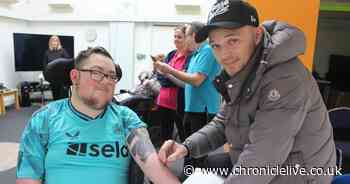 Newcastle United fan gets Kieran Trippier autograph tattoo after he signed his arm at St Oswald's Hospice