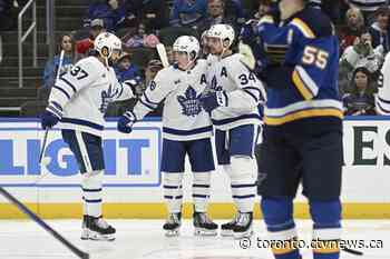 Matthews scores NHL-leading 49th goal in Toronto's 4-2 win over St. Louis