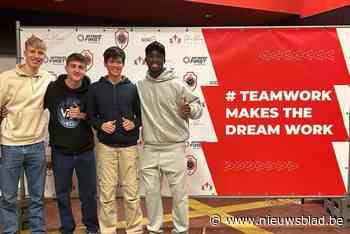 Antwerp-spelers Mandela Keita en Kobe Corbanie bezoeken Don Bosco Hoboken: “We willen leerlingen motiveren”
