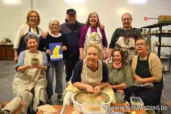 Boekje ‘Beesje Buiten’, bijeen gedraaid door pottenbakkers, legt kinderen haarfijn uit hoe gaatjes in tanden ontstaan