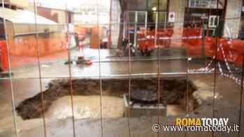 Ancora una voragine in via Dulceri, strada chiusa. Lostia: "Interverrà la protezione civile"