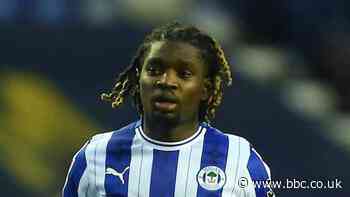 Wigan midfielder Adeeko extends deal until 2027