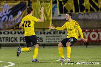 Berchem Sport trekt op een woensdagavond met drie volle supportersbussen naar leider Hasselt