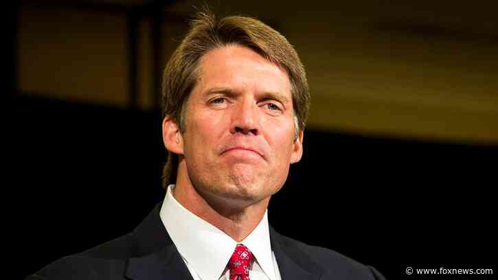 Republican Eric Hovde seeks to flip Democrat Baldwin's seat red in Wisconsin Senate race