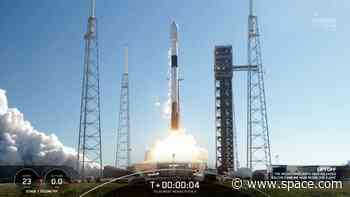 SpaceX launches Indonesian communications satellite to orbit (video)