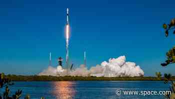 SpaceX launches Indonesian satellite on 300th successful Falcon 9 mission (video)