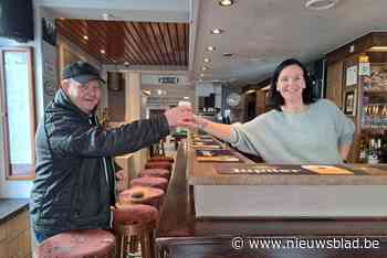 Dé voetbalkroeg van de stad is opnieuw open: “We gaan alle volksvrienden terug samen brengen”