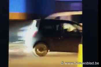 Renault Clio probeert aan politie te ontkomen aan 40 km/u: “Auto reed op twee kapotte banden en bumper schuurde over straat”