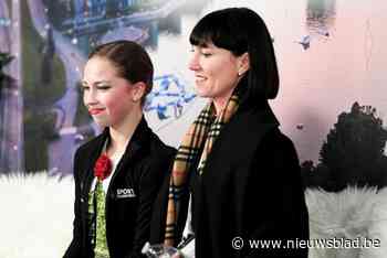 Coach Nina Pinzarrone reageert teleurgesteld op sloop Antarctica: “Sommige schaatsers pendelen twee uur per dag”