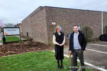 Den Hoek krijgt zonnepanelen die ook voor andere gemeentelijke gebouwen energie oplevert