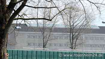 Wegen Vielzahl von Delikten vor Gericht: Wiederholungstäter sammelt weitere Jahre hinter Gitter