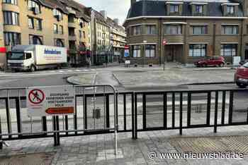 Te veel voetgangers steken over op ‘onbestaand’ zebrapad: “Oversteekplaats verwijderd voor vlottere doorstroming”