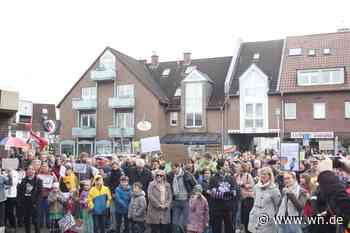 Pöbelattacken wegen eines Plakats