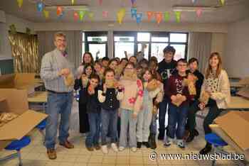 SGI Lennik zet traditie verder en deelt 530 koeken uit aan leerlingen