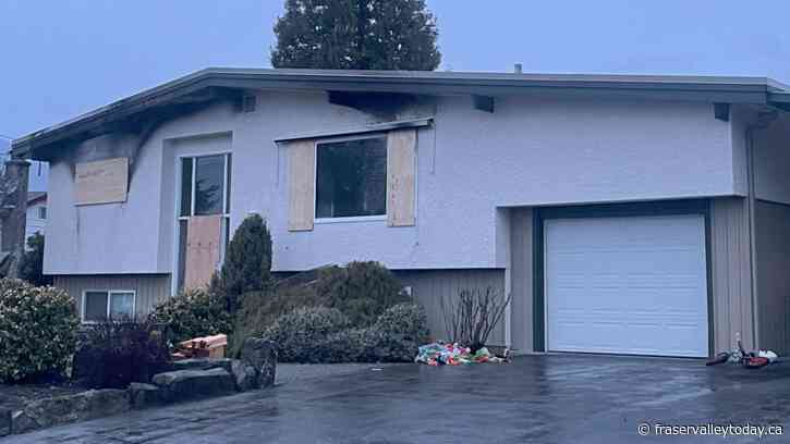 Chilliwack firefighters quickly knock down house fire in Fairfield Island Tuesday night