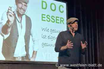 Höxter: Doc Esser begeistert sein Publikum mit witzig-informativem Abend