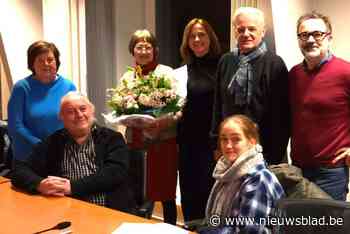 Groen zet vrijwilliger en OCMW-raadslid Jaklien Tant in de bloemetjes