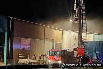 Uitslaande brand bij recyclagebedrijf