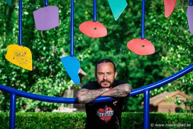 Tijs Vanneste (45) sleept nominatie voor Molse Cultuurprijs in de wacht met ‘De Tattooshop’: “Klanten komen graag langs voor een kunstwerk dat speciaal voor hen gemaakt is”
