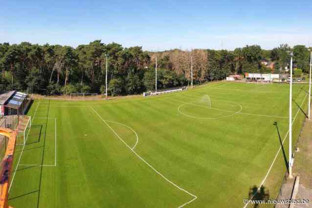 Uitbreiding en vernieuwing van erfpacht voor voetbalclub Red Star Sluis