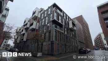 Cladding fix agreed for fire-risk flats