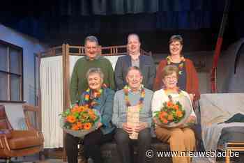 Melderts Toneel huldigt trouwe medewerkers