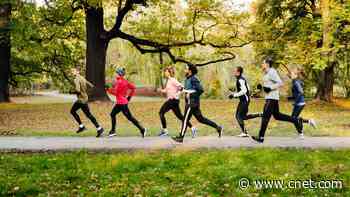 5 Reasons You Should Reconsider Working Out Alone     - CNET