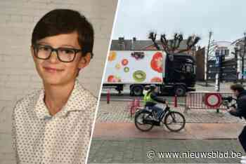 Politie Noorderkempen laat video opnemen na tragisch ongeval van Daniel: “Zo’n chauffeur heeft zes spiegels en maar twee ogen”