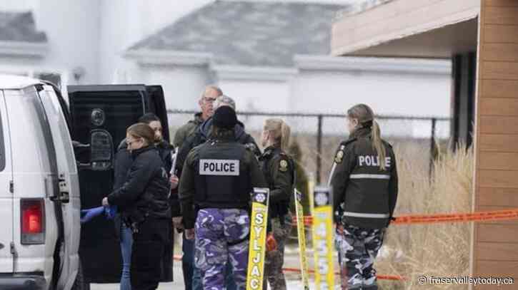 Quebec triple stabbing suspect not fit to stand trial for now, ordered into treatment