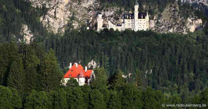 Ausgleichsfonds kauft Schloss Bullachberg
